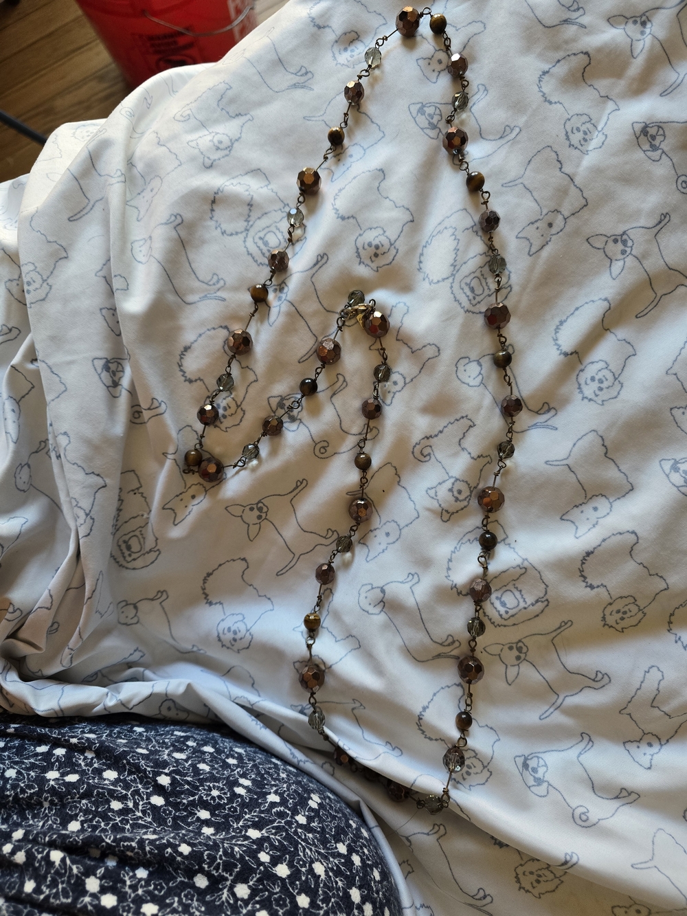 Vintage Faceted Bead Necklace in Brown and Smoky Tones - Picture 3 of 3